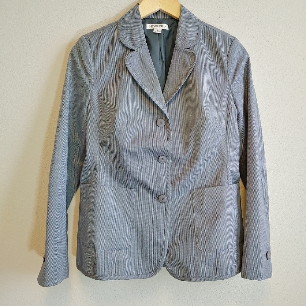 Pendleton Women's Pinstripe Patch Pockets Three Button Notched Lapel Blazer Sz 6
